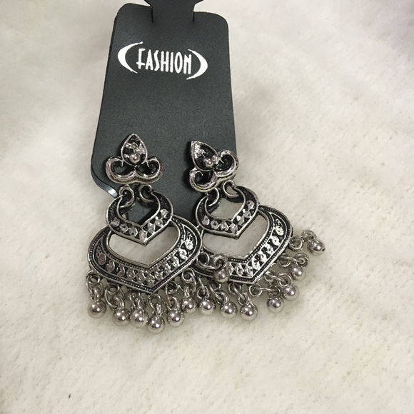 ✨Combo Buy 4 Small Chandbali Earrings at 499/- - Picture 6 of 8